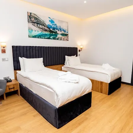 Business Life & Bakirkoey Szálloda 3*