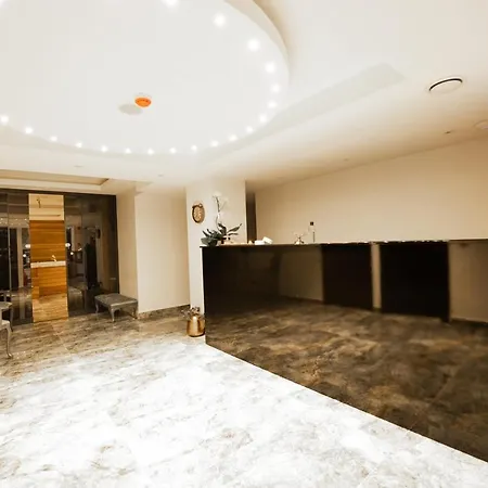 Business Life & Bakirkoey Szálloda 3*