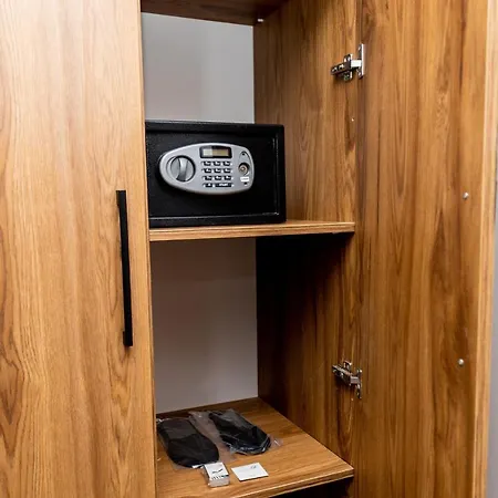 Business Life & Bakirkoey Szálloda