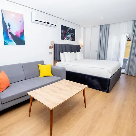 Business Life & Bakirkoey Szálloda 3*