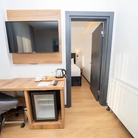 Business Life & Bakirkoey