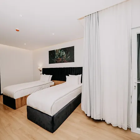 Business Life & Bakirkoey 3* Isztambul