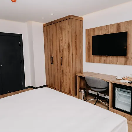 Szálloda Business Life & Bakirkoey 3*