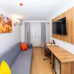 Hotel Business Life & Bakirkoey