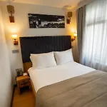 Business Life & Bakirkoey Hotel 3*