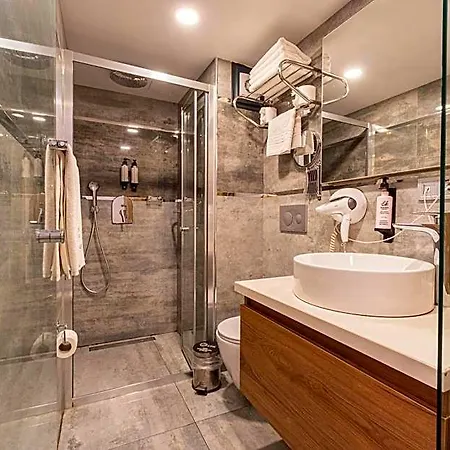 Business Life & Bakirkoey Hotel Istanbul
