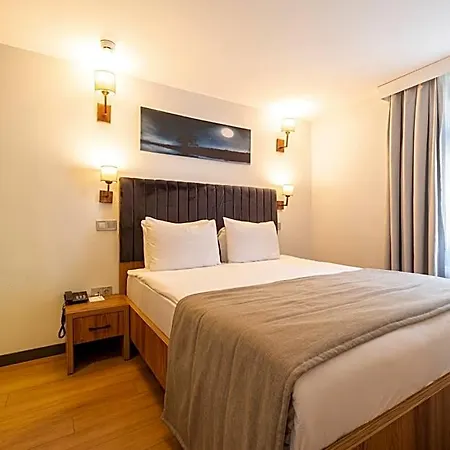 Business Life & Bakirkoey 3* Istanbul
