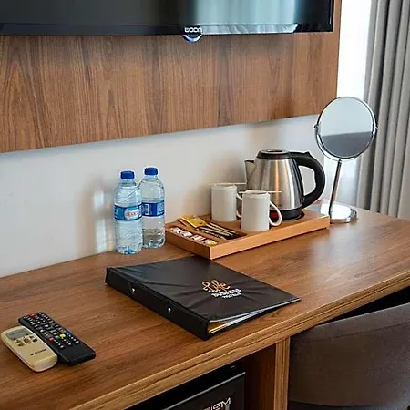 Hotel Business Life & Bakirkoey