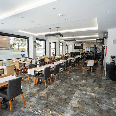 Business Life & Bakirkoey Hotel 3*