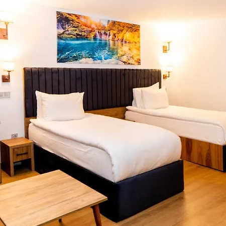 Business Life & Bakirkoey Hotel